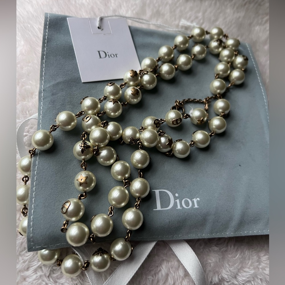 Dior necklace